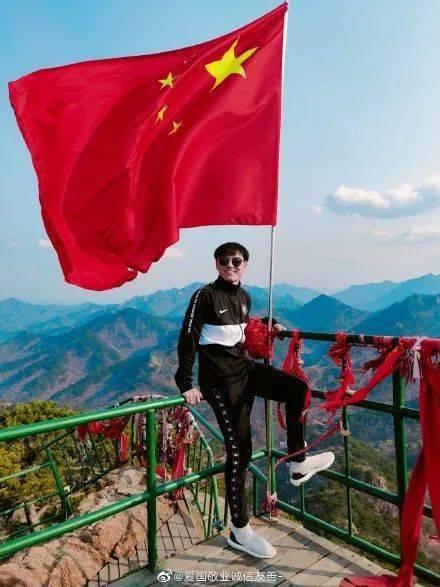 逃离绿色山谷